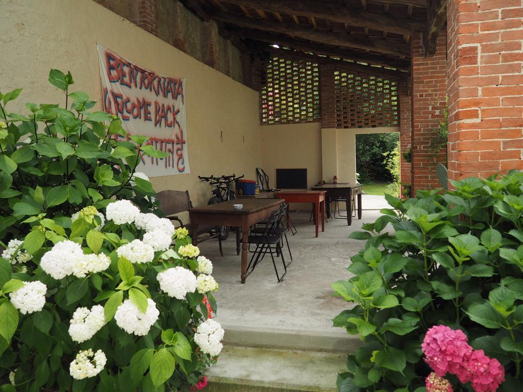 B&B Cascina Moncrava Ivrea Bagian luar foto