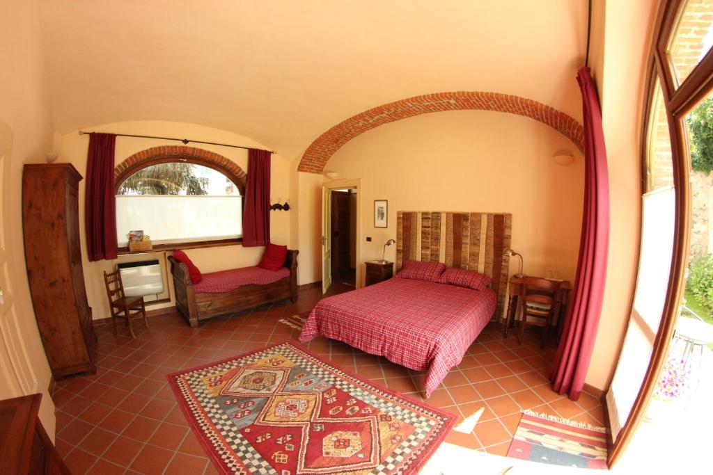 B&B Cascina Moncrava Ivrea Bagian luar foto